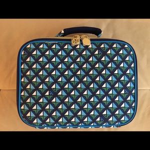 Makeup bag👌🏻🌸